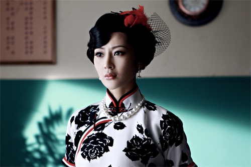 《迷局1931》万妮恩刘涛身着旗袍争奇斗艳