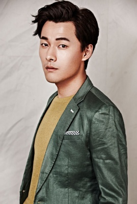 我们的当打之年杜秉文介绍,我们的当打之年杜秉文张雨剑演的是谁