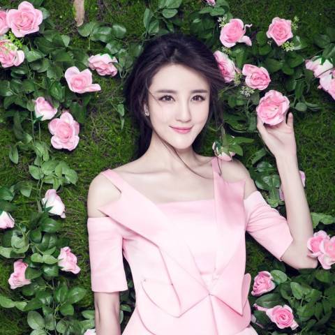 谷蔷薇谷蔷薇刘玥霏 饰洪海天备注  冒牌谷家小姐刘玥霏介绍:刘玥霏